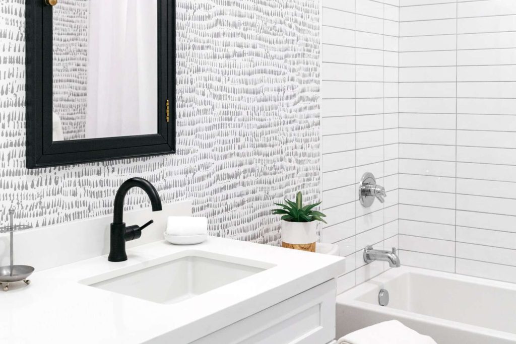 Is Vinyl Good For Bathroom Walls